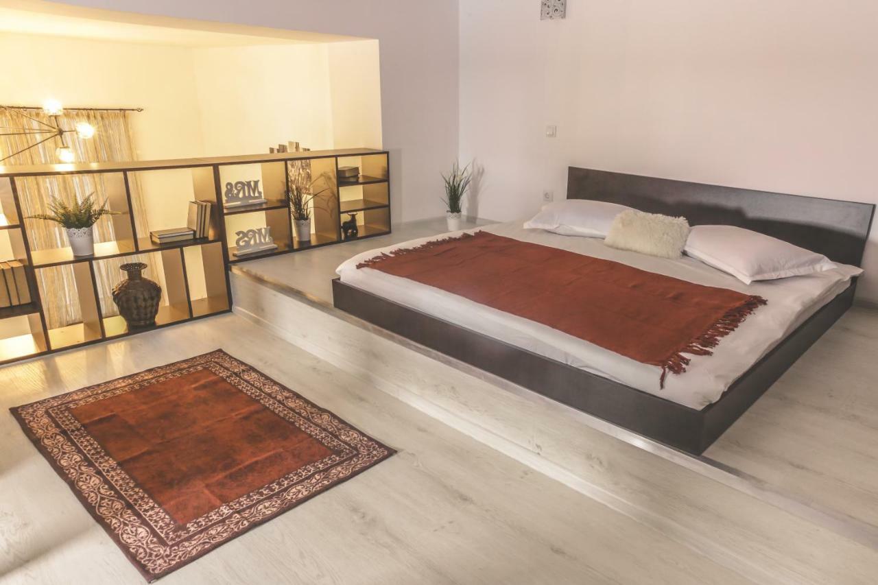 Victoria Duplex Apartament Apartment Bucharest Exterior photo